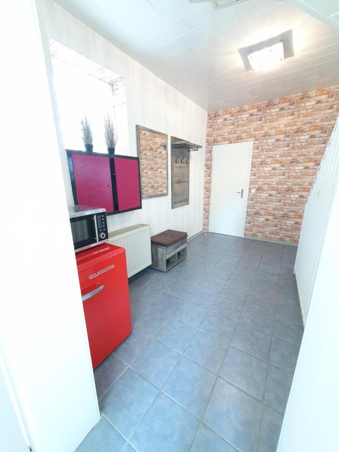 Gemuetliches Zimmer Mit Eigenem Bad Und Kueche Swisttal Esterno foto